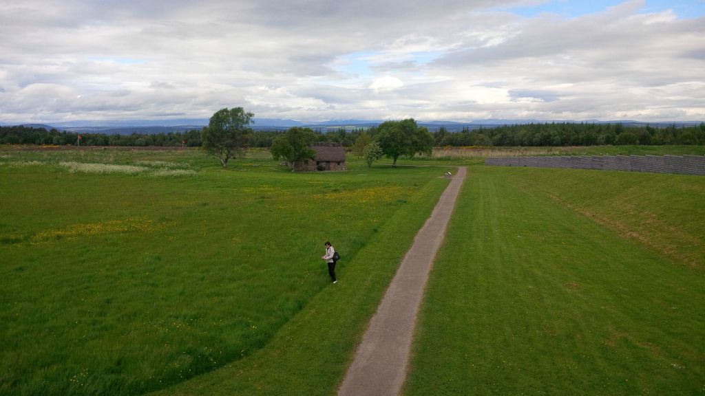A long winding path loops around the battlefield at Culloden.